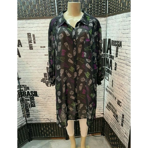 torrid Tops - Torrid Disney Villains Plus 4 Black Button Down Poison Graphic 3/4 Sleeve Top